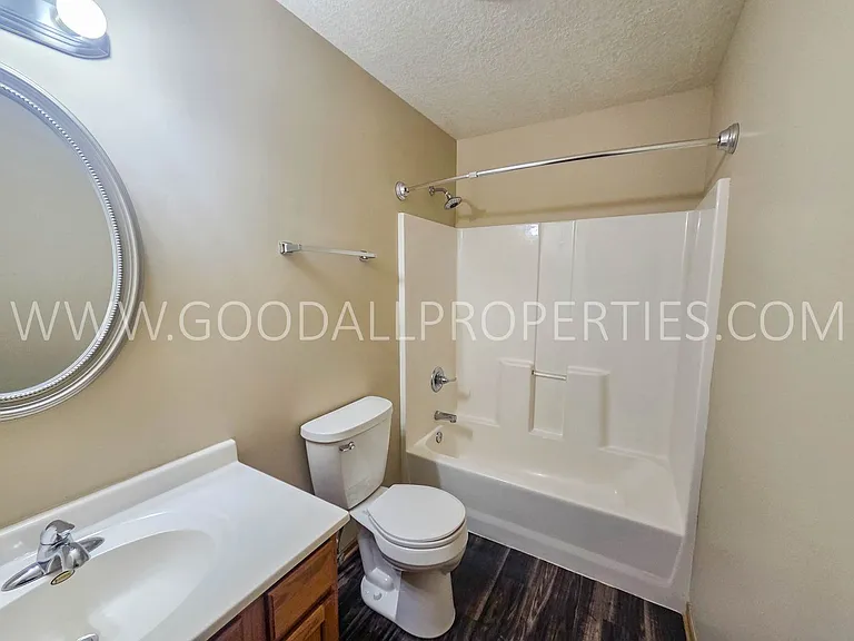 409 S Hazel St — Photo 16