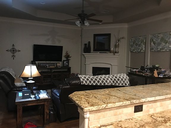 3rd image of 6824 Mustang Creek Dr