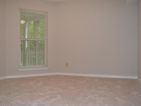 1 BR Condo