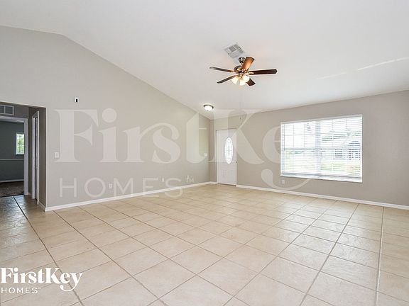 2nd image of 1125 NE 33rd Ln