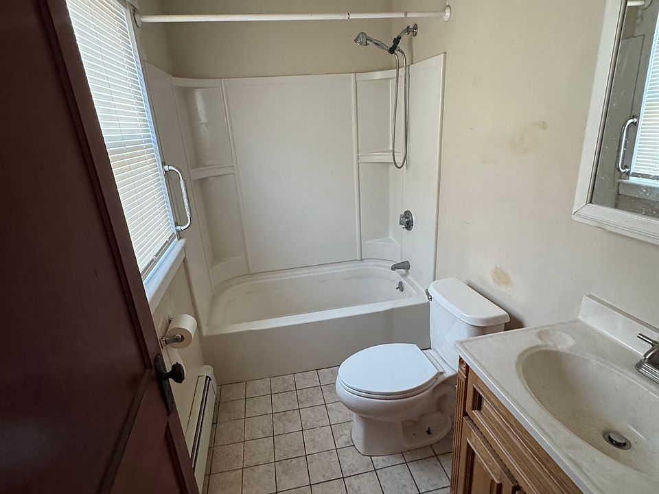 2nd image of 26 Church St #1