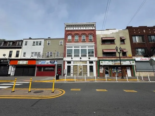 137 Monticello Avenue image 18 of 25