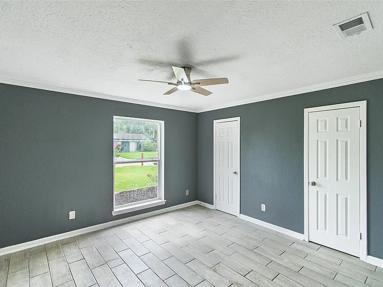 12906 Southspring Dr — Photo 17