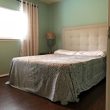 3rd image of 6715 Keithwood Cir S