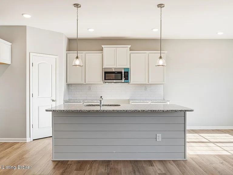 7925 Copper Drift Way — Photo 10