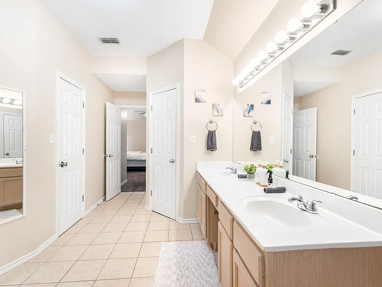 7418 Lake Livingston Dr — Photo 13