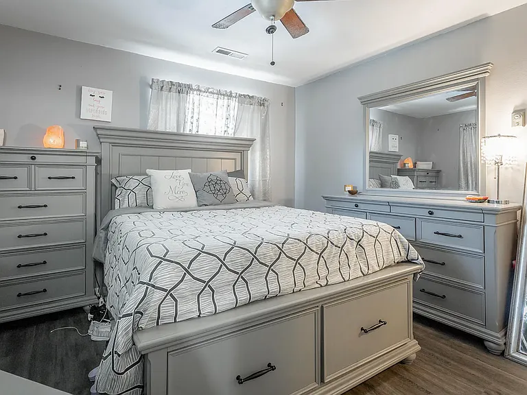 3660 Phelps St — Photo 7