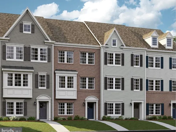 10628 Roundstone Ln, White Plains, MD 20695