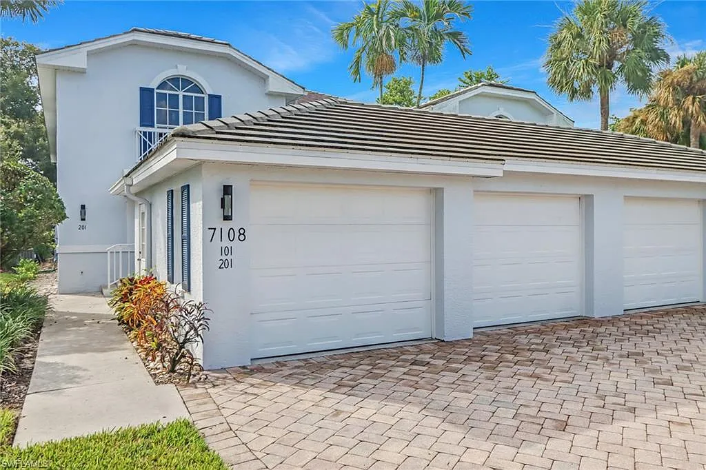 2 bed, 2.0 bath, 1527 sqft, $8,500 — Photo 3