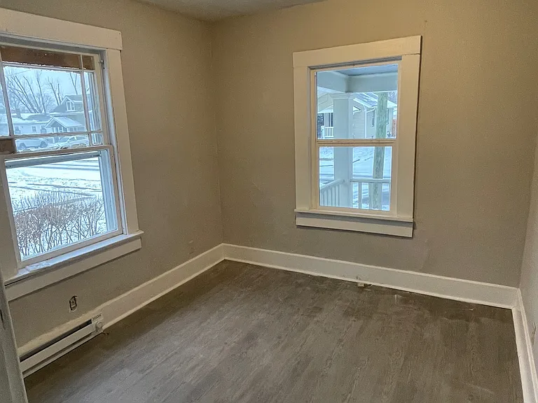3309 Central Dr — Photo 8