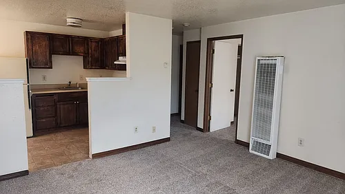 319 C St Photo 1