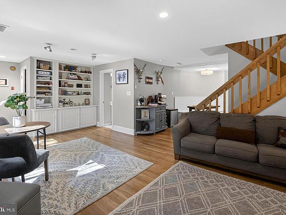 5th image of 1024 Massachusetts Ave NE APT 3