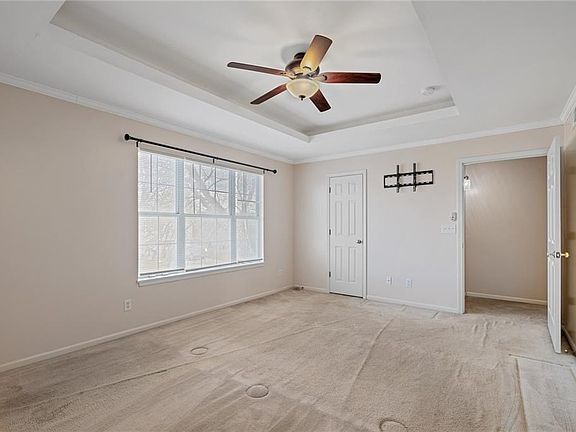 4th image of 612 SE Jonathon Ave