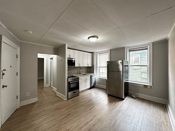 2nd image of 19 Kensington Ave #200E
