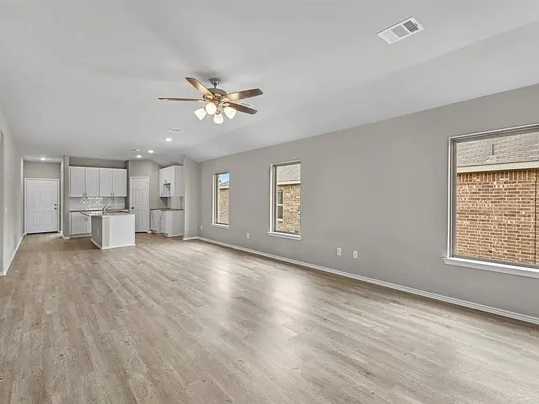 8213 Red Spruce St — Photo 23