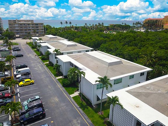 5th image of 4501 S Ocean Blvd APT C5