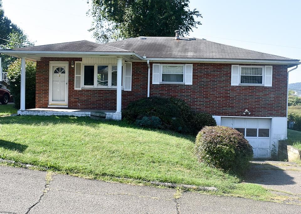 1st image of 17 Orchard Dr
