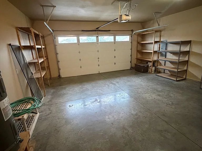 215 N Wellington St — Photo 16
