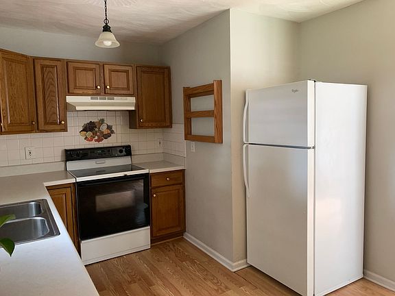 4th image of 3409 Westbrook Cir