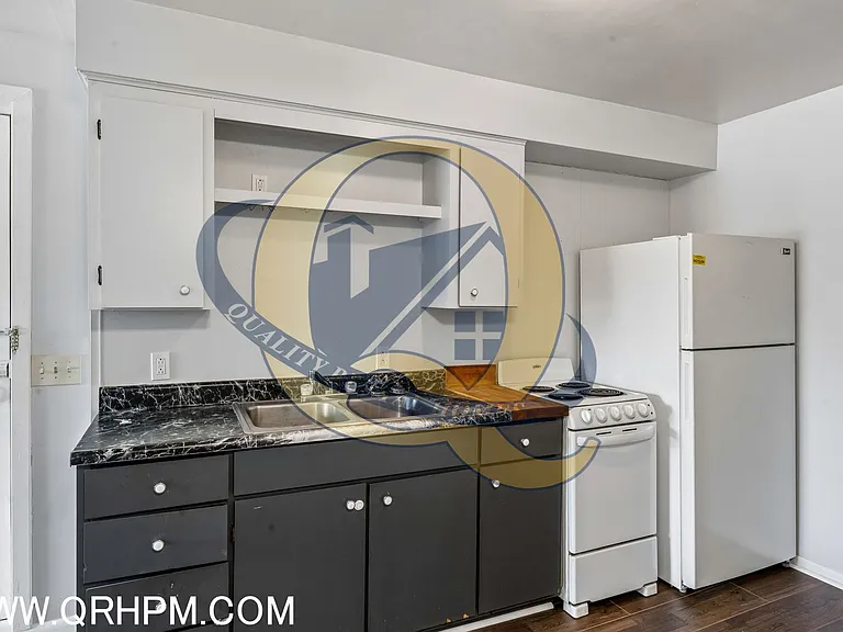111 N Shiawassee St — Photo 6