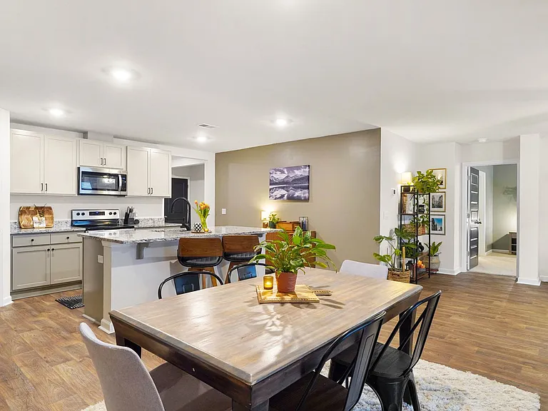 394 Coconut Dr — Photo 6