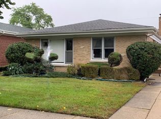 9323 Lawler Ave, Skokie, IL 60077