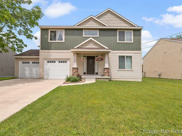 163 Grove St NW, Sparta, MI 49345