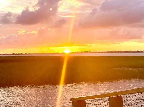 1511 E Fort Macon Rd #124, Atlantic Beach, NC 28512