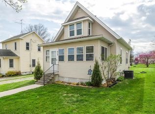 513 S Riggs St, Lone Tree, IA 52755