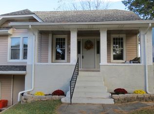 1745 Deerwood Ave, Louisville, KY 40205