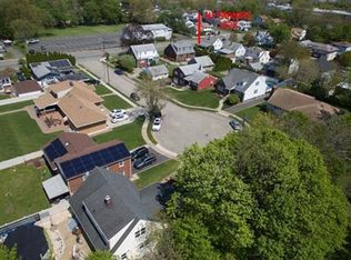 32 Kozy Ln, Clifton, NJ 07013