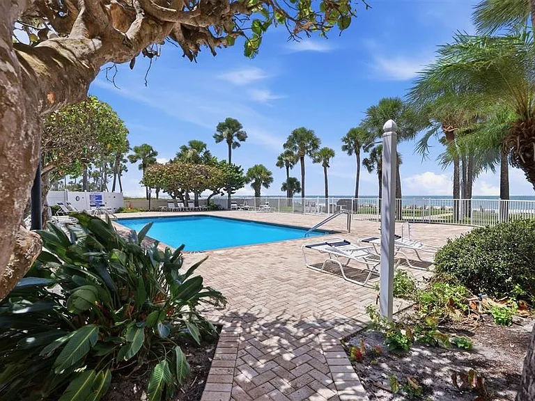 4401 Gulf Of Mexico Dr #907 — Photo 40