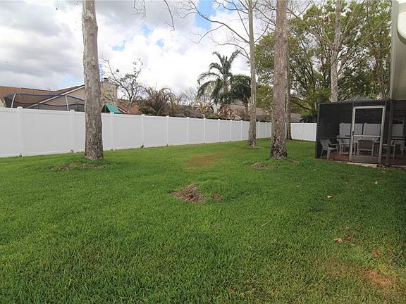 5th image of 15018 Southfork Dr