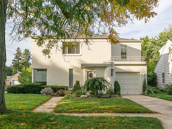 4th image of 2117 Academy Dr NE