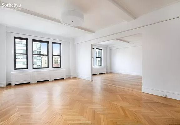 4th image of 220 W 93rd St APT 11B