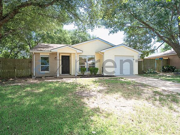 3rd image of 24022 Four Sixes Ln