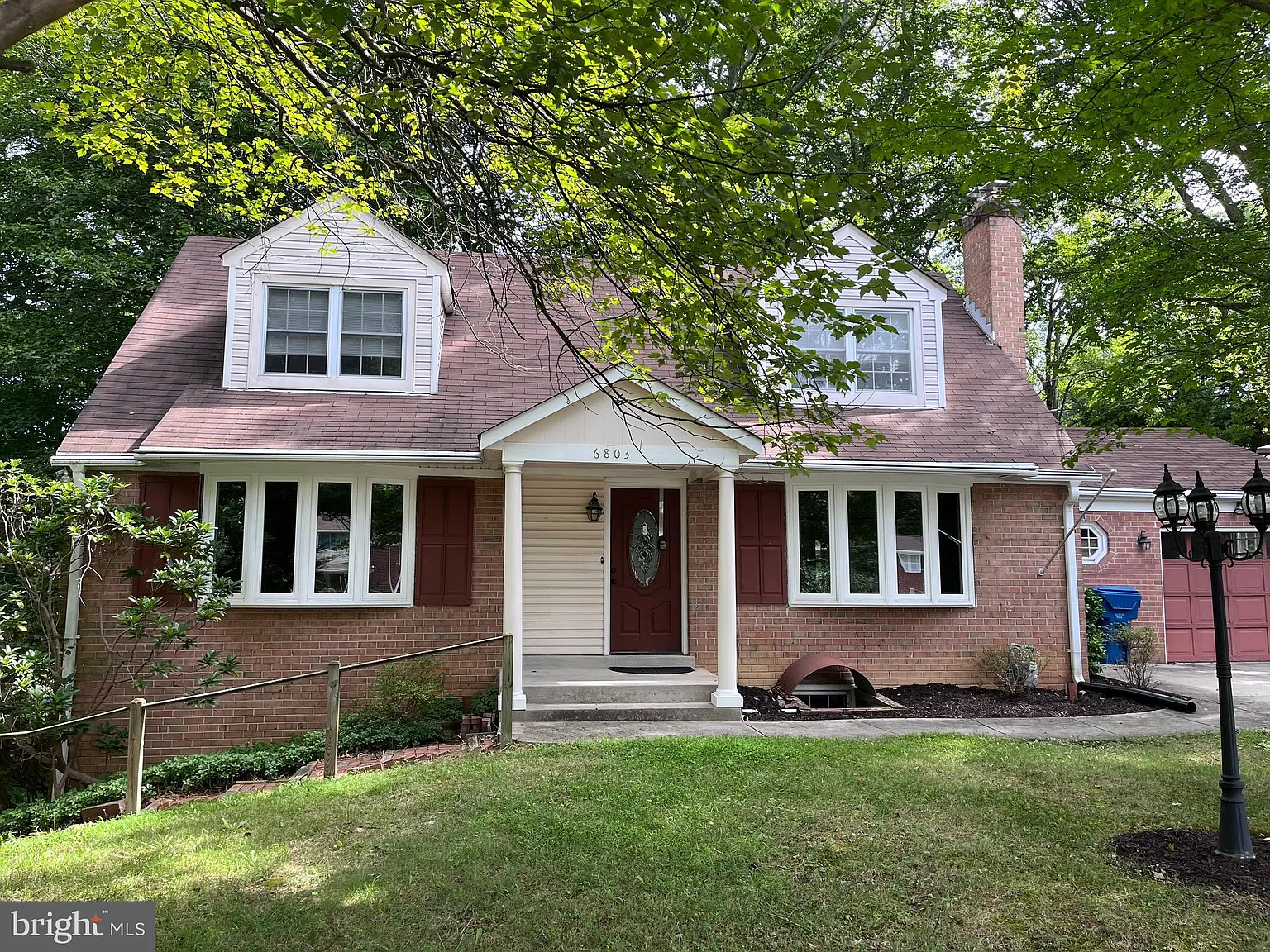 5 bed, 3.5 bath, 1804 sqft, $4,000 — Photo 1