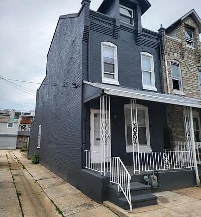 2nd image of 616 Pear St