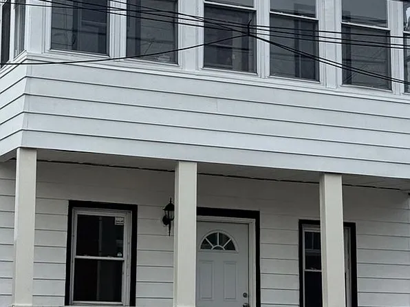 26 Union St, Lodi, NJ 07644