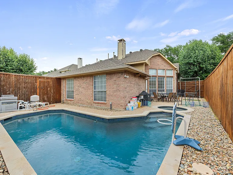 6805 Magnum Dr — Photo 21