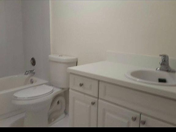 5th image of 6930 NW 186th St APT 317