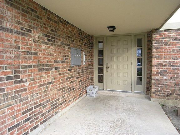 2nd image of 9221 Montgomery Dr