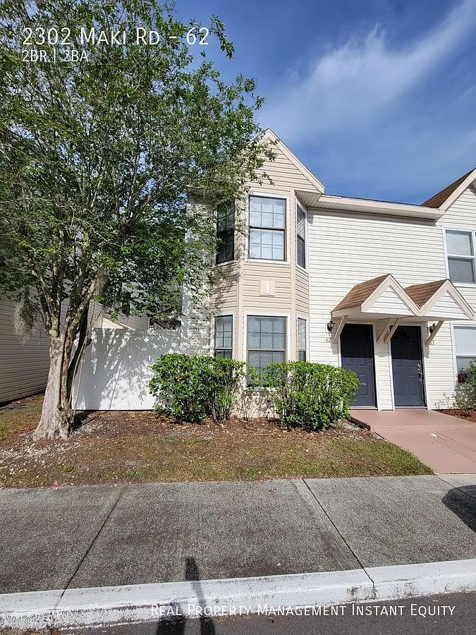 Beautiful Plant City Townhome — Photo 1