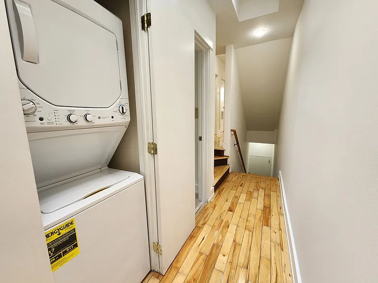2941 W Girard Ave #2 — Photo 8