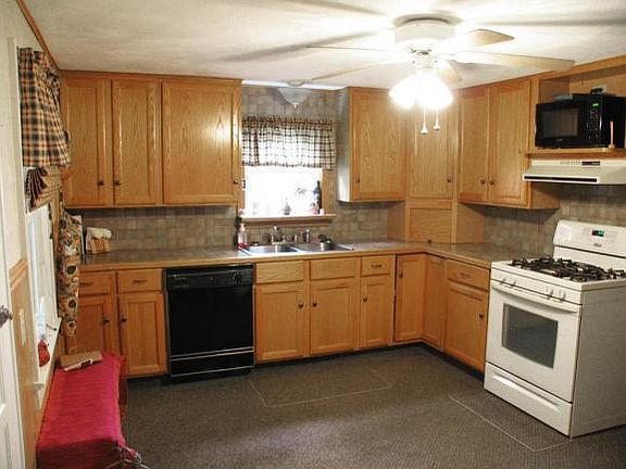4th image of 3645 Hoover Ave