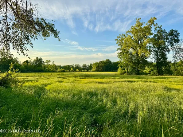 2 County Road 204, Tiplersville, MS 38674