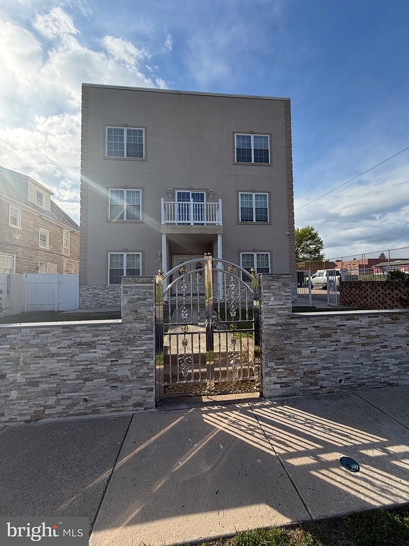 7804 Large St, Philadelphia, PA 19152 | MLS #PAPH2610518 | Zillow