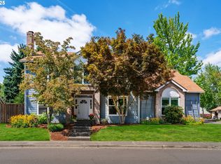 28575 SW Sandalwood Dr, Wilsonville, OR 97070