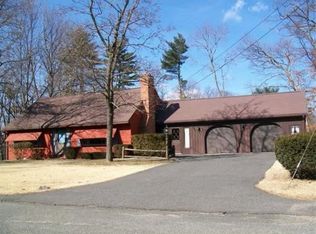 84 Briarcliff St, Springfield, MA 01128