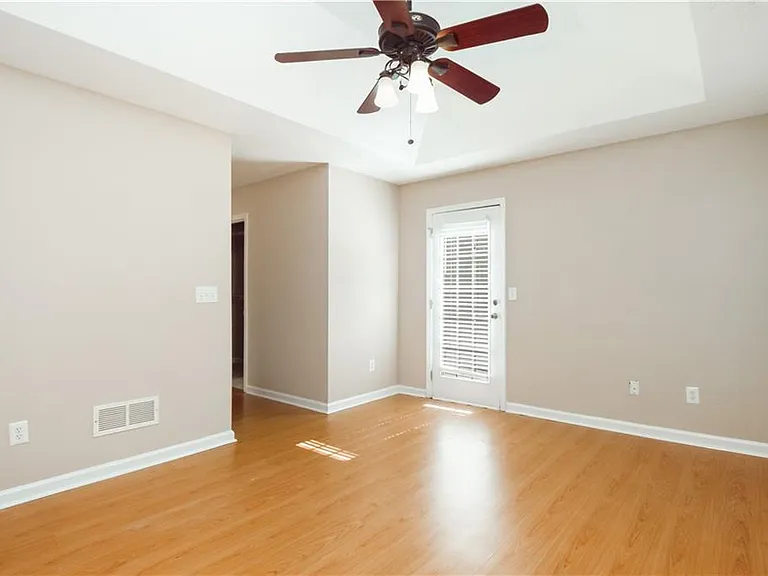 4209 Zephyrhills Dr NW — Photo 25